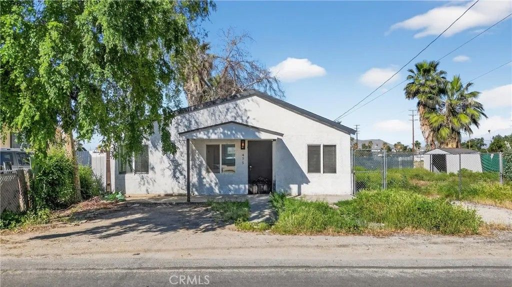 Photo of 475 Transit Avenue, Riverside, CA 92507 (MLS # CV26061914)