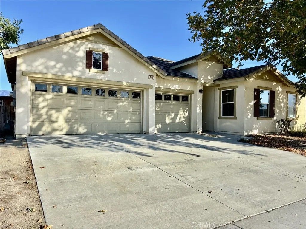 Photo of 741 Amor Dr, San Jacinto, CA 92582 (MLS # SW25250484)