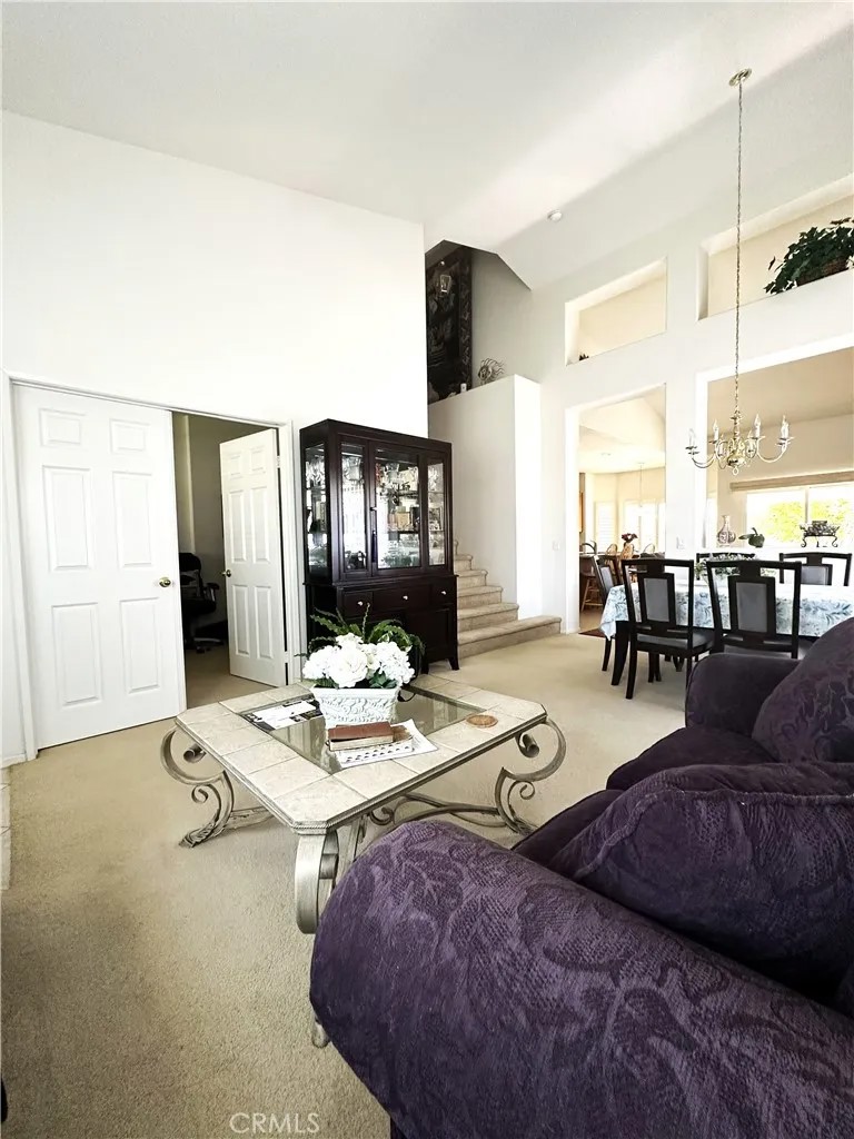 1665 Ravenswood
