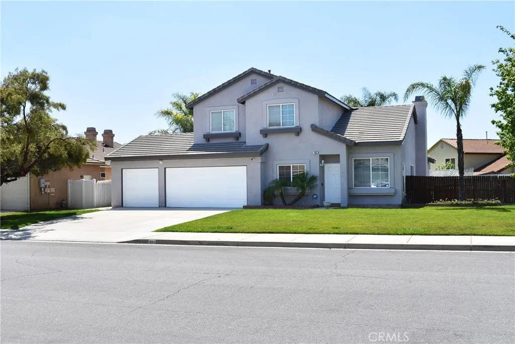 Photo of 1665 Ravenswood RD, Beaumont, CA 92223 (MLS # CV26107418)