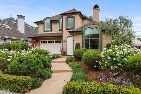 Photo of 314 S Orchard Drive, Burbank, CA 91506 (MLS # P1-26803)