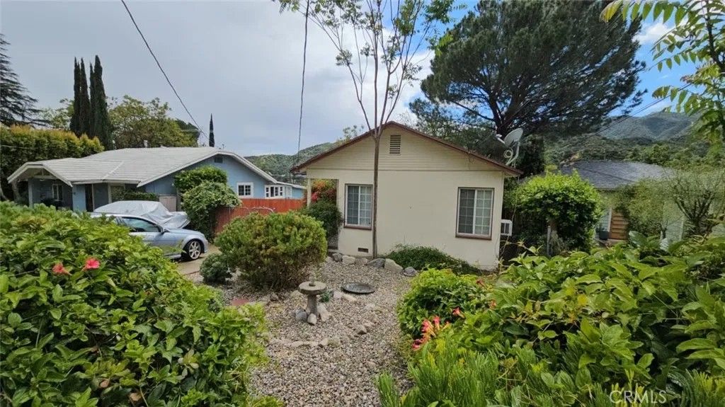 Photo of 2914 Piedmont Avenue, Glendale, CA 91214 (MLS # AR26082855)