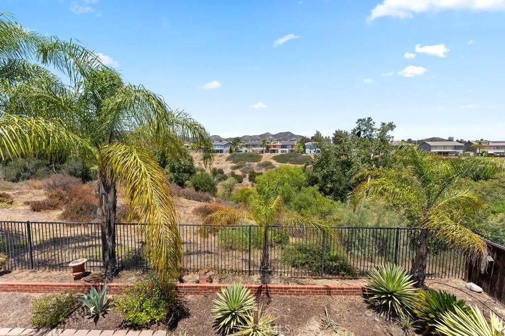 23622 Saratoga Springs