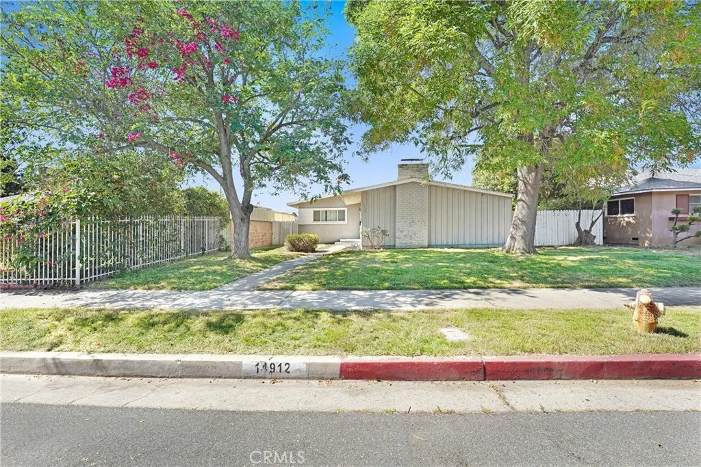 14912 Chatsworth
