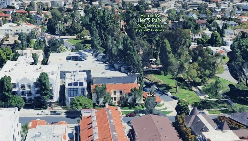 Photo of 868 S Lucerne Boulevard, Los Angeles, CA 90005 (MLS # SW25274308)