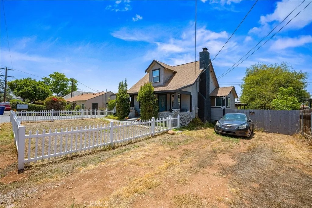 3144 Vista Avenue