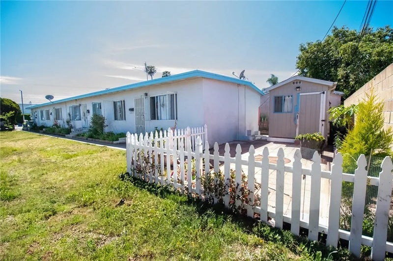 1627 W 228th