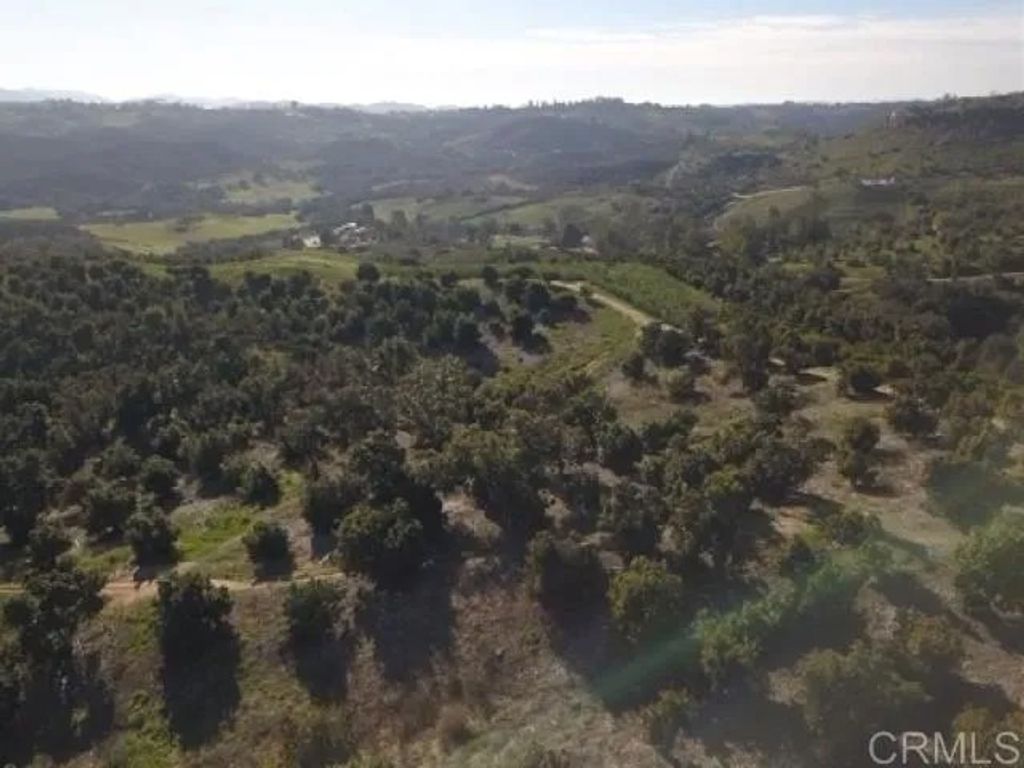 Photo of 11351 Calle Oro Verde, Valley Center, CA 92082 (MLS # NDP2601792)