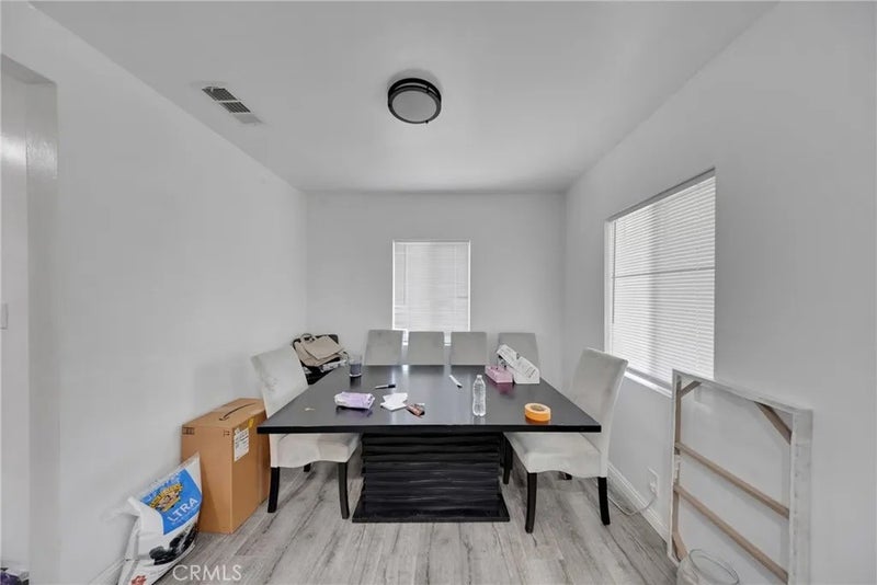 11427 Mulhall