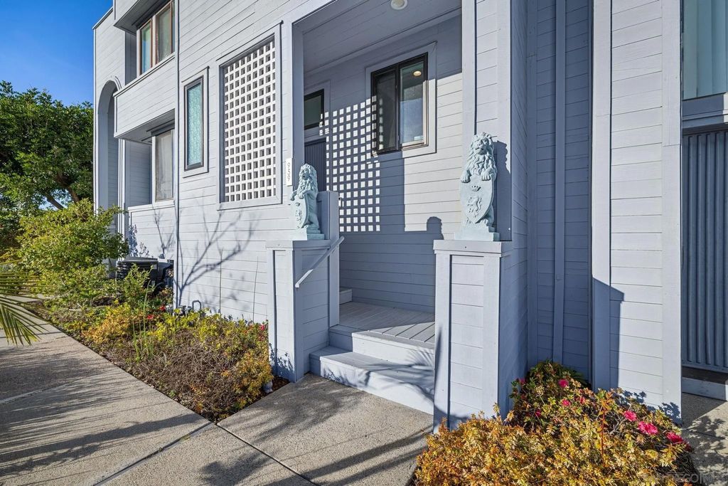 Photo of 959 Intrepid Ct, Del Mar, CA 92014 (MLS # 2601008)