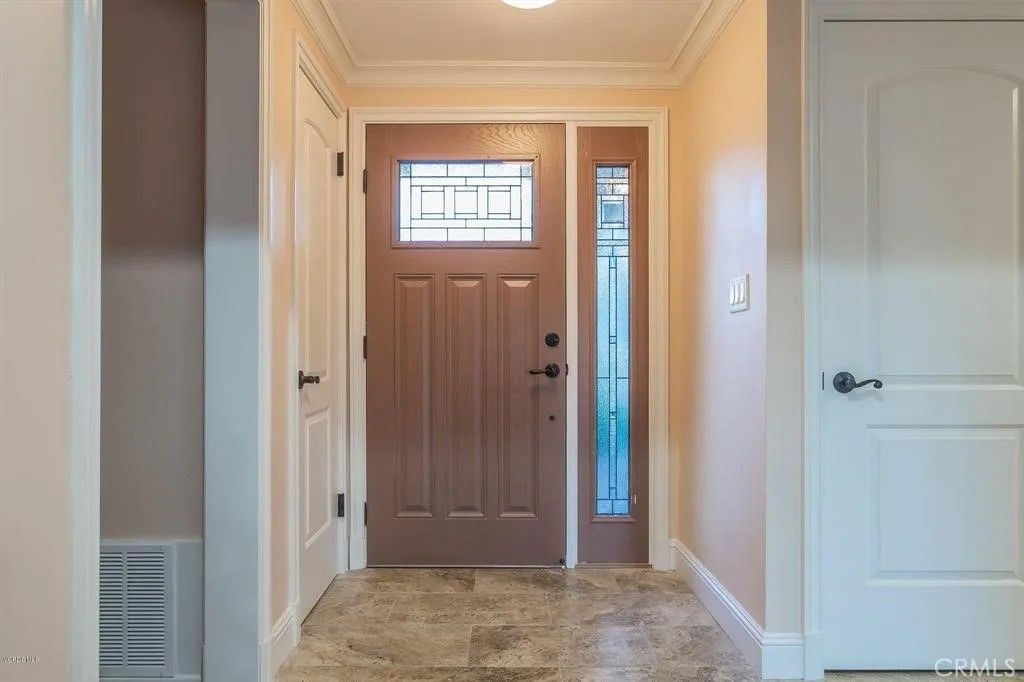 Photo of 16264 Kalisher Street, Granada Hills, CA 91344 (MLS # SR25277851)