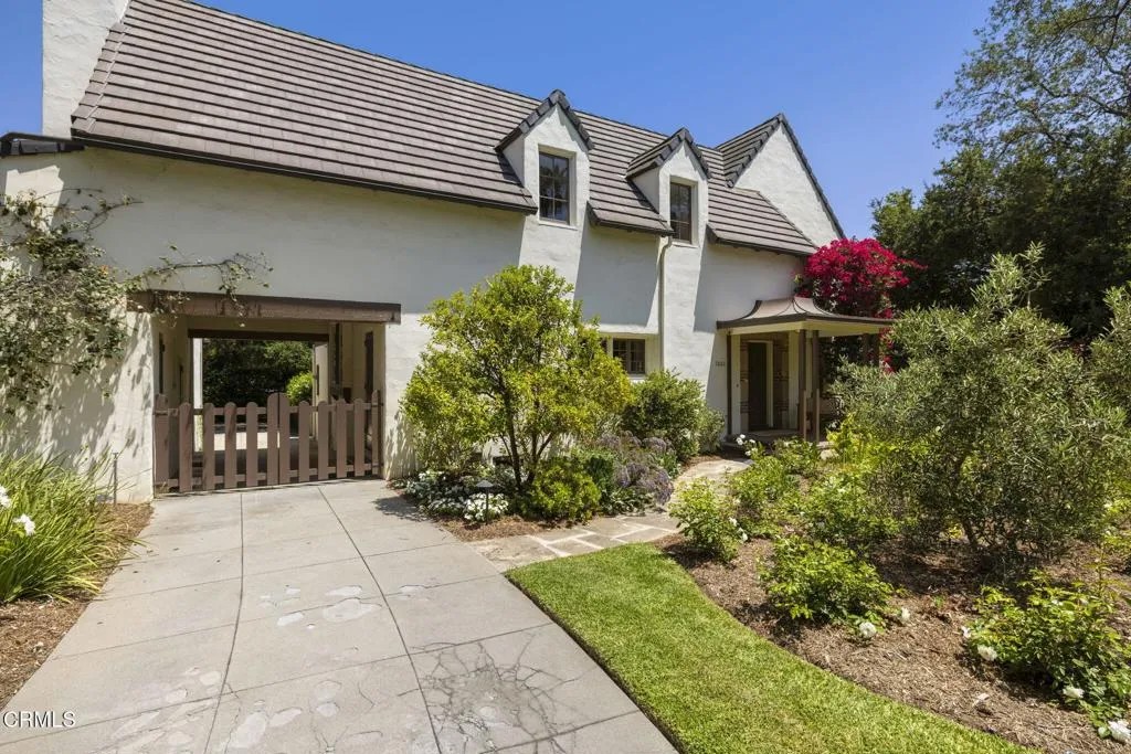 1860 Midlothian Drive