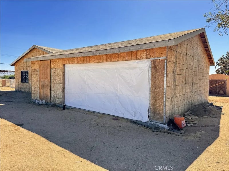 13861 E Avenue G6