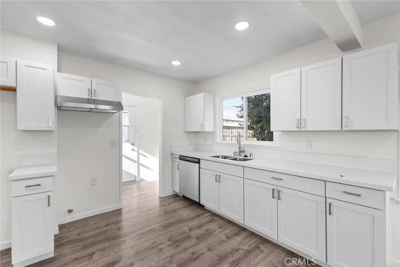 304 E 28th Street