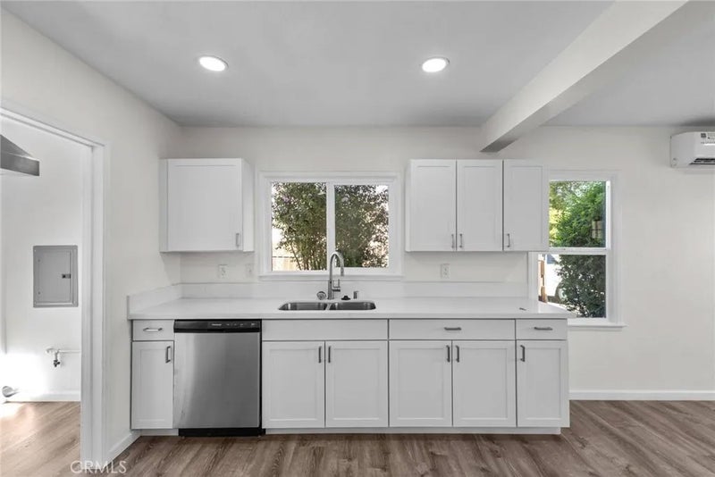 304 E 28th Street