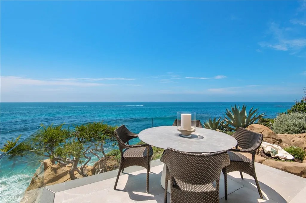 1715 Ocean Way