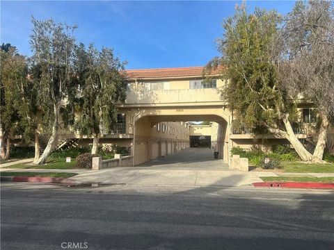 10215 Variel Ave #11 Chatsworth CA 91311