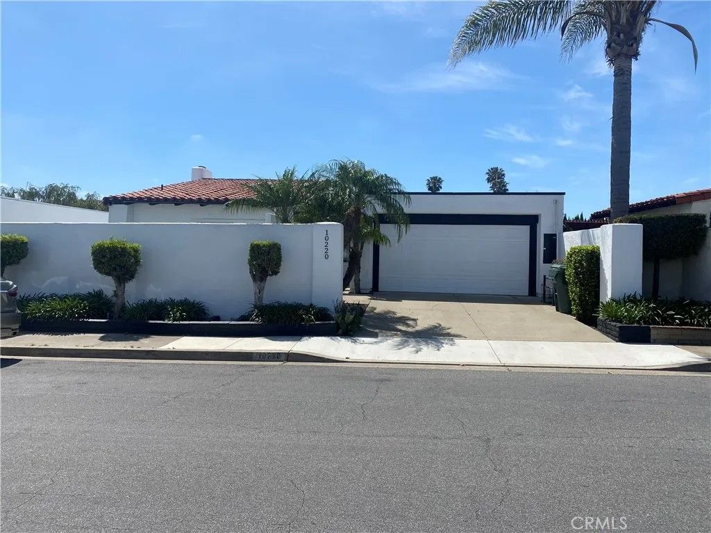 Photo of 10220 El Monterey Ave, Fountain Valley, CA 92708 (MLS # OC26077080)