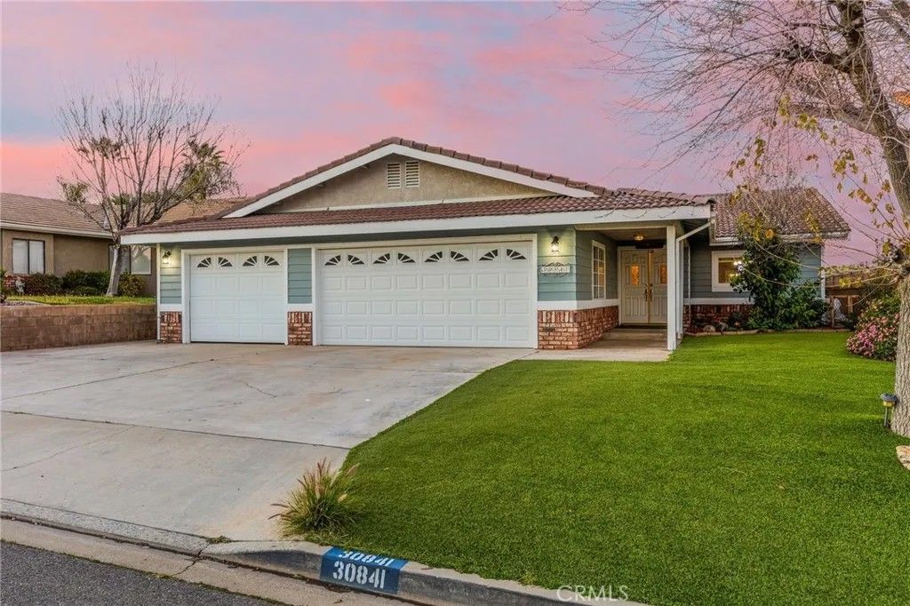Photo of 30841 Long Point, Canyon Lake, CA 92587 (MLS # SW26028329)
