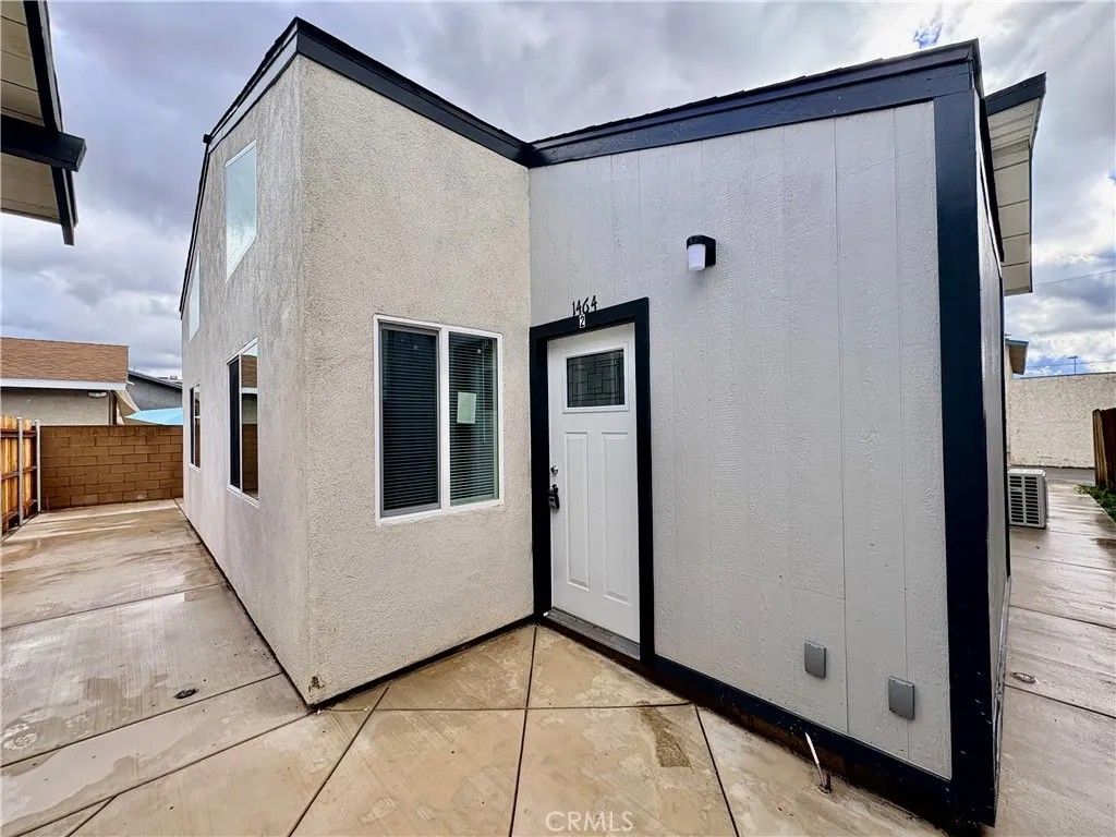 Photo of 1464 3rd Street #2, La Verne, CA 91750 (MLS # CV26037755)