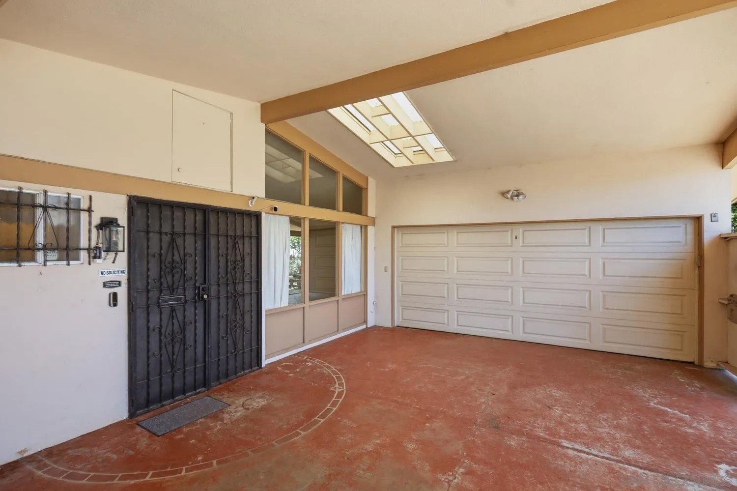 571 Marina Avenue
