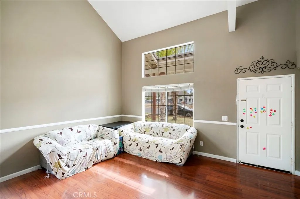 321 Avenue 12