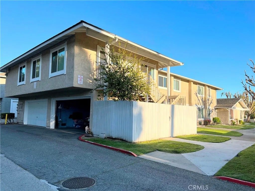 Photo of 3417 Highwood Court #148, Simi Valley, CA 93063 (MLS # SR25274534)