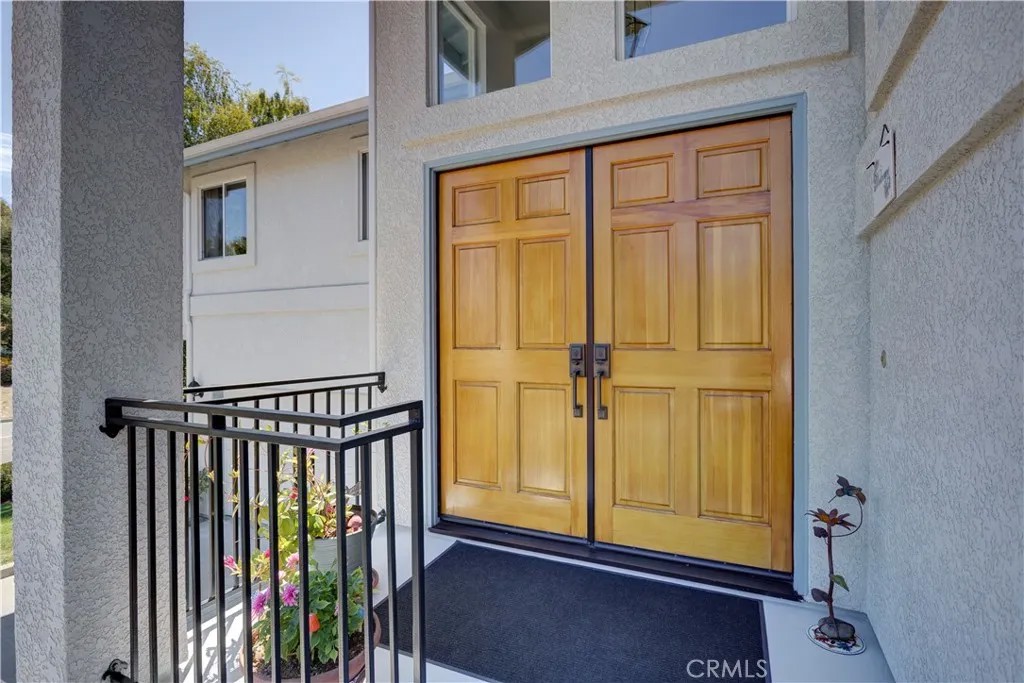696 Paseo Street