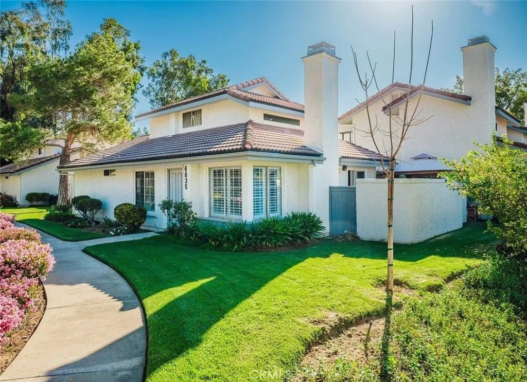 Photo of 6835 Poppyview, Oak Park, CA 91377 (MLS # SR26087715)