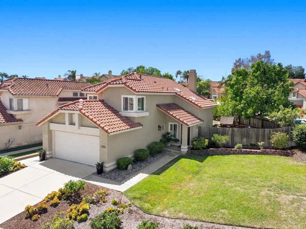 Photo of 1702 Avenida Vista Labera, Oceanside, CA 92056 (MLS # NDP2608679)