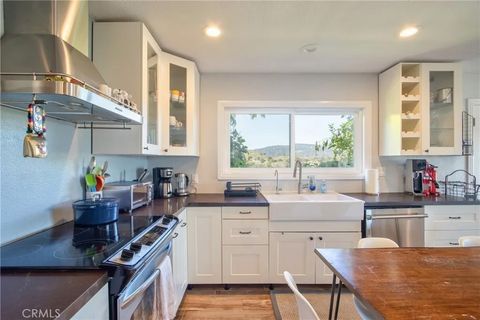 Tiny photo for 40390 Ross Road, Fallbrook, CA 92028 (MLS # SW25274653)