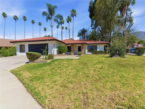 Photo of 28813 Crimson Court, Highlands, CA 92346 (MLS # OC26085819)