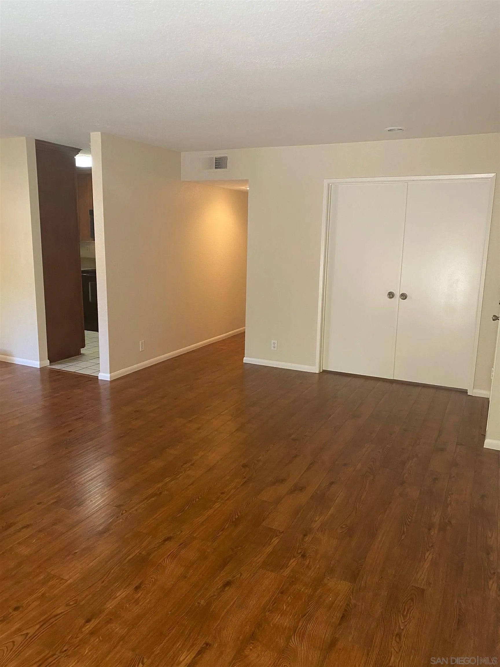 11353 Avenida De Los Lobos E
