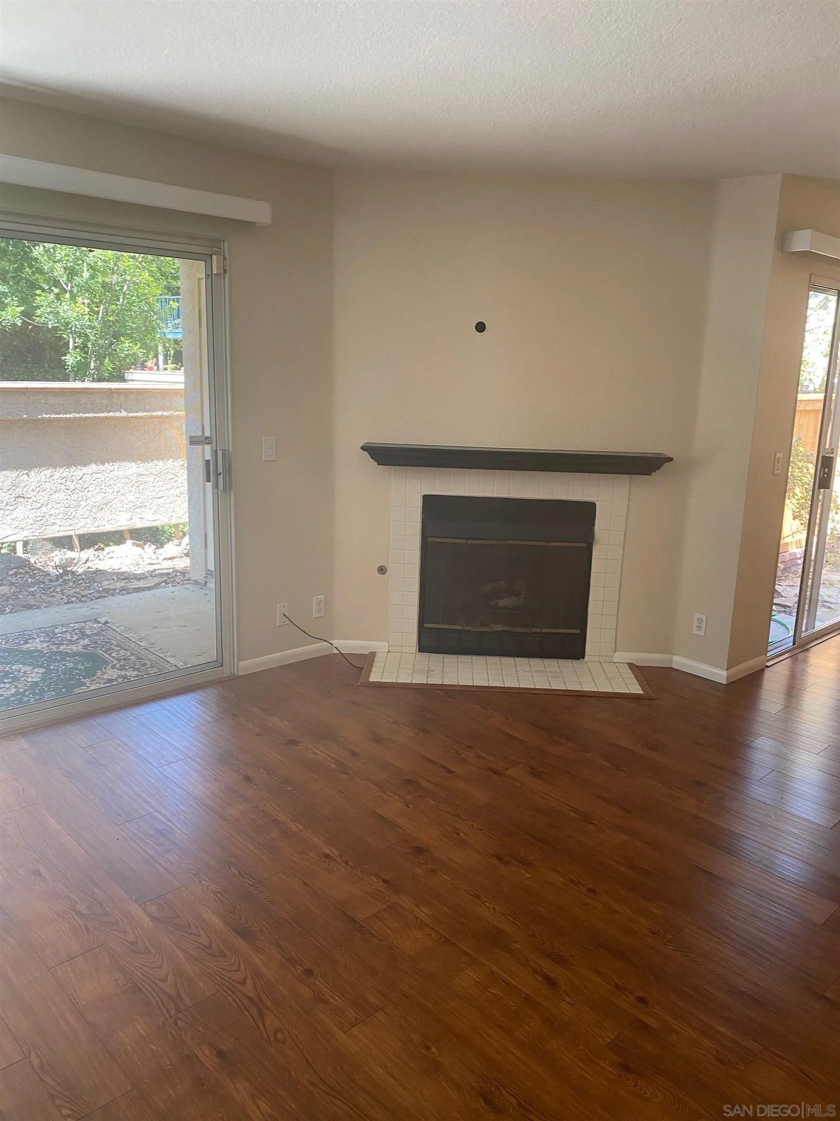 11353 Avenida De Los Lobos E