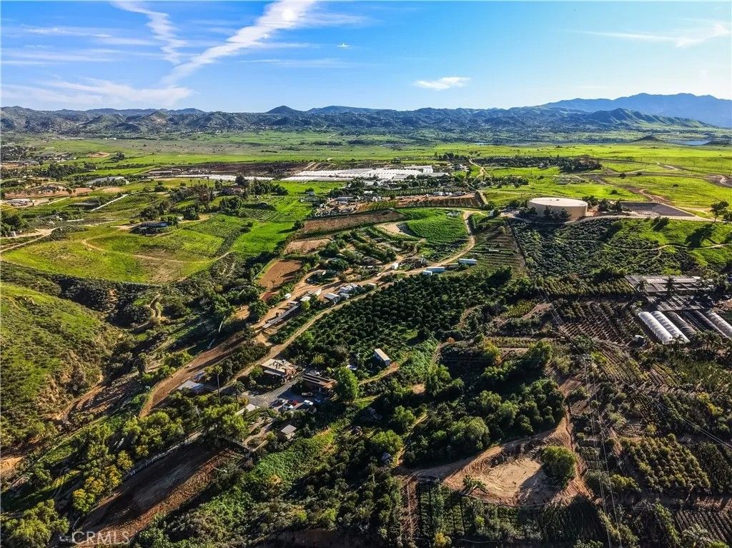 Photo of 17575 Wicker Way, Riverside, CA 92504 (MLS # IV26018394)