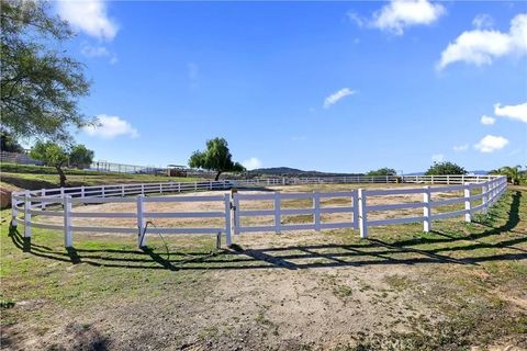 Tiny photo for 39444 Calle Portillo, Temecula, CA 92592 (MLS # SW25274384)