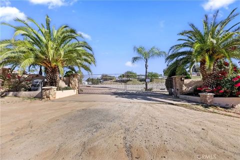 Tiny photo for 39444 Calle Portillo, Temecula, CA 92592 (MLS # SW25274384)