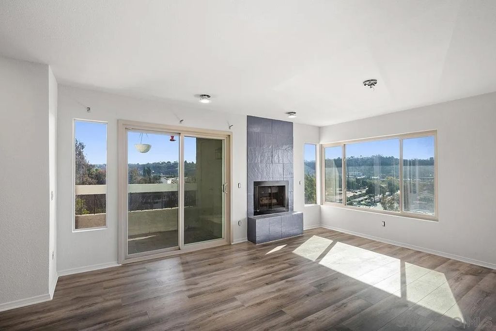 Photo of 10400 caminito Cuervo #264, San Diego, CA 92108 (MLS # 260003618)