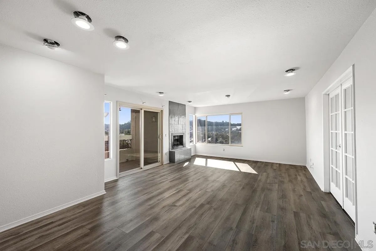 10400 caminito Cuervo 264