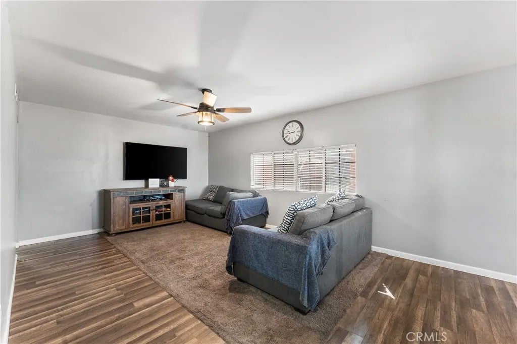 44959 16th West