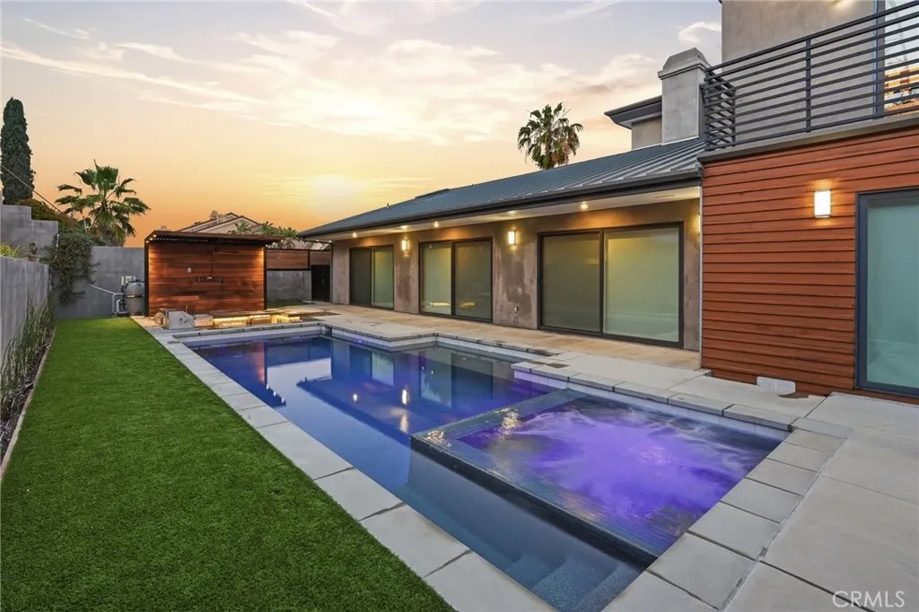 4189 S Cloverdale Avenue