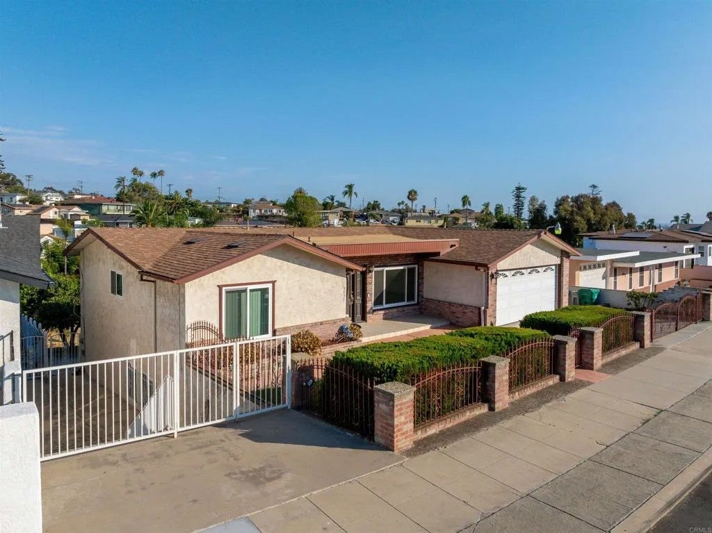 5535 San Mateo Drive