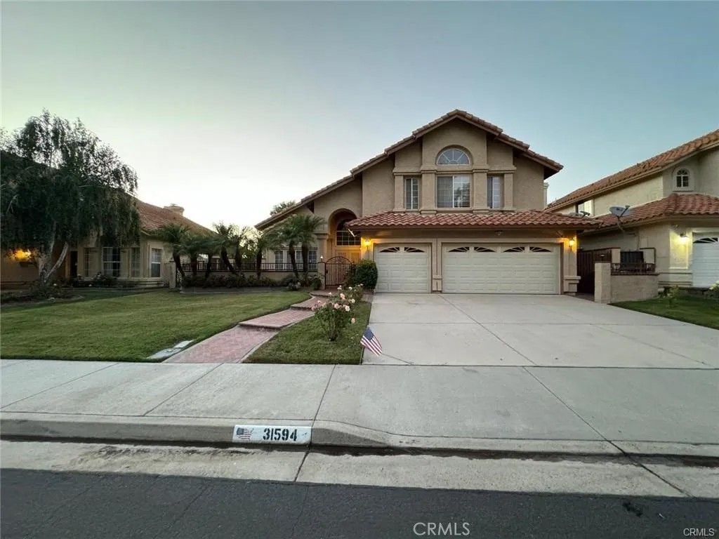 Photo of 31594 Paseo Goleta, Temecula, CA 92592 (MLS # SW26007933)