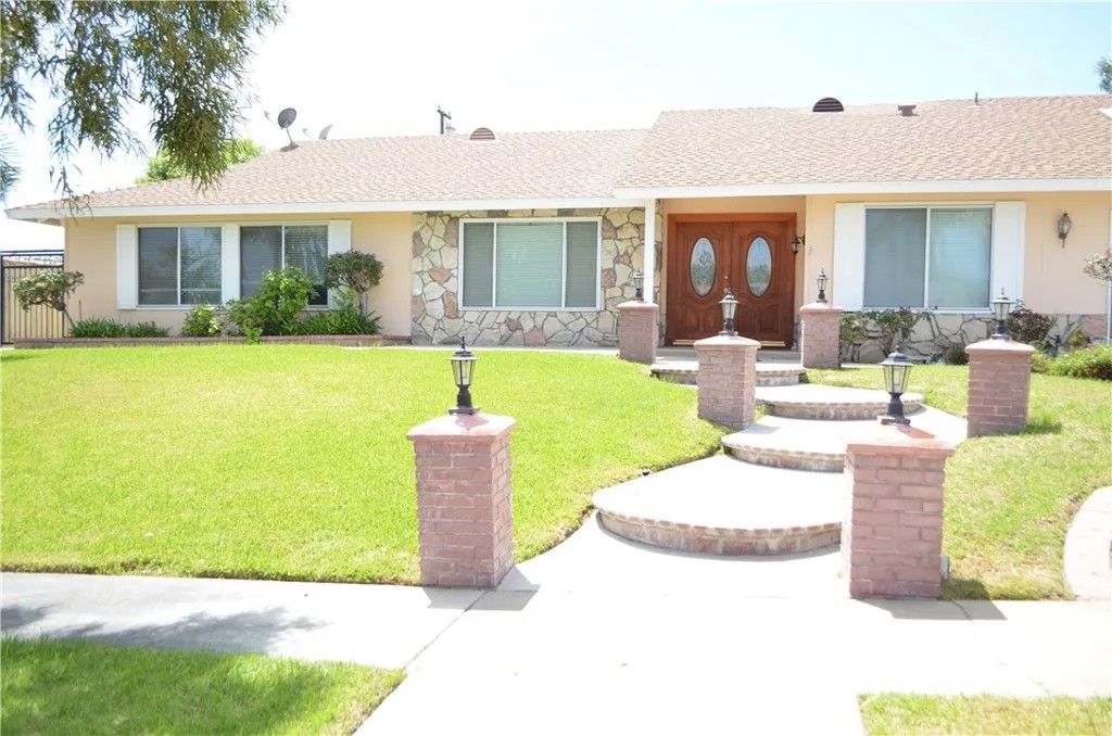 Photo of 6326 Sunstone Ave, Rancho Cucamonga, CA 91701 (MLS # IV26024041)