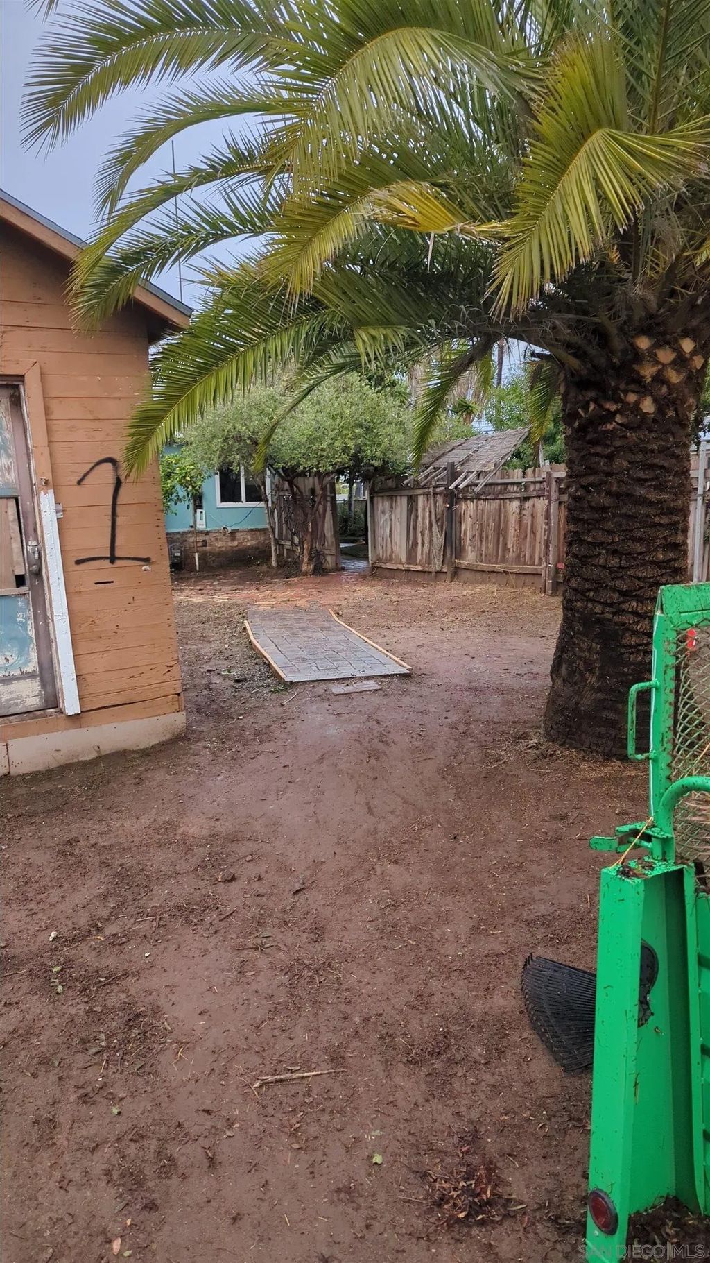 Photo of 920 7Th St, Imperial Beach, CA 91932 (MLS # 260002060)