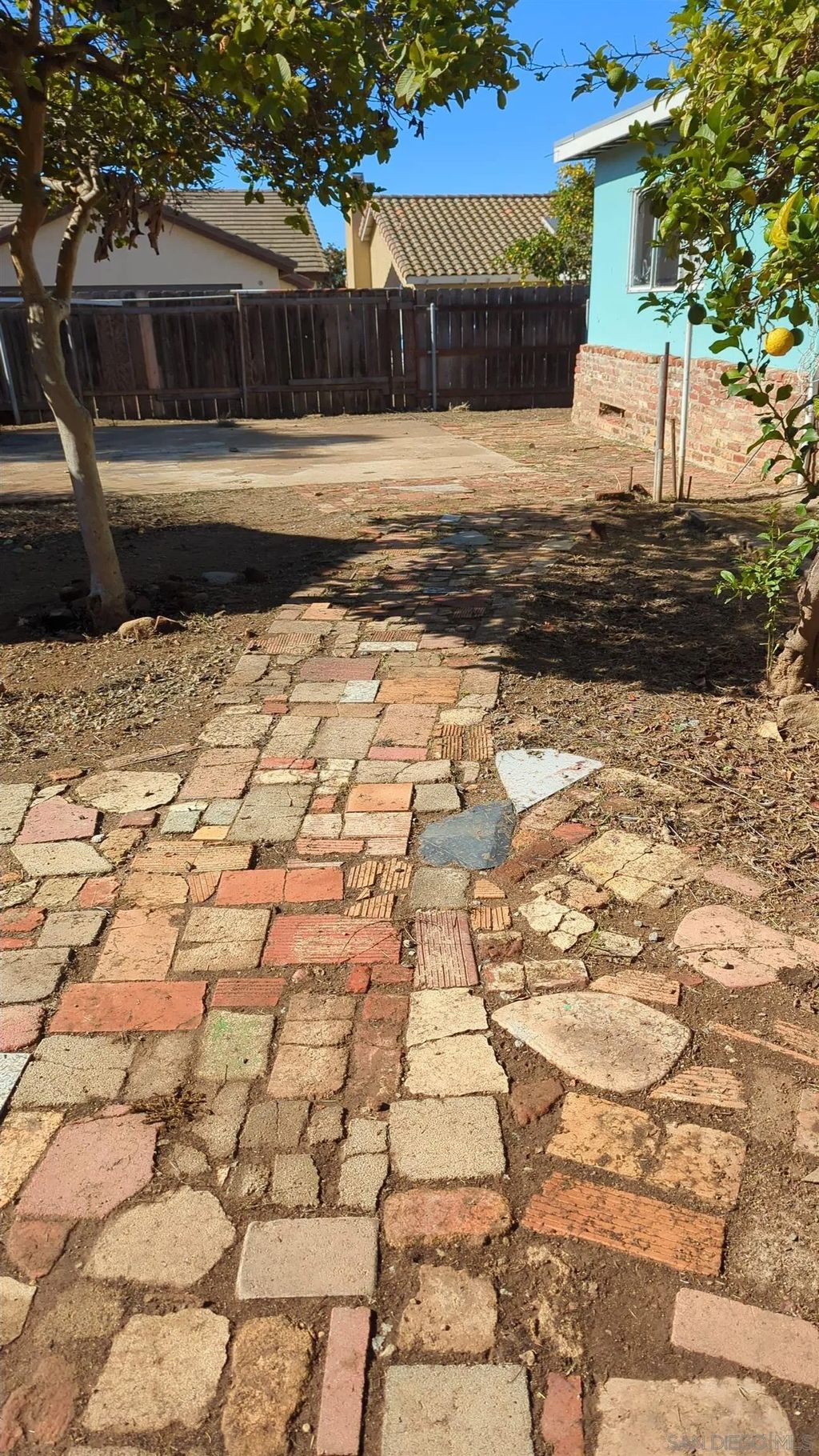 Photo of 920 7Th St, Imperial Beach, CA 91932 (MLS # 260002060)