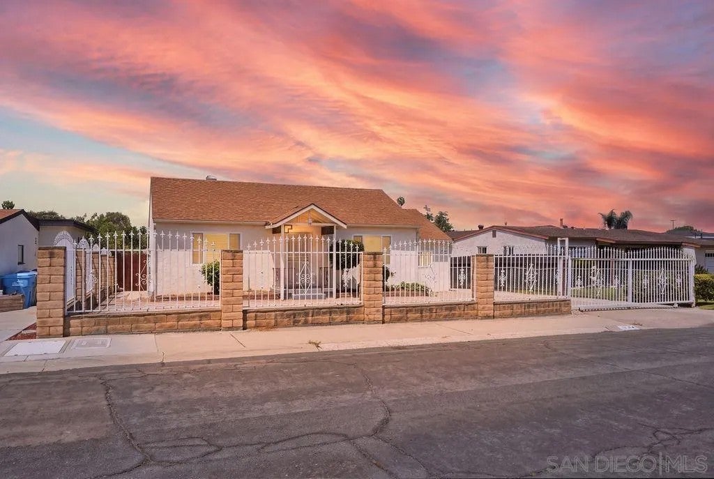 3942 Casita