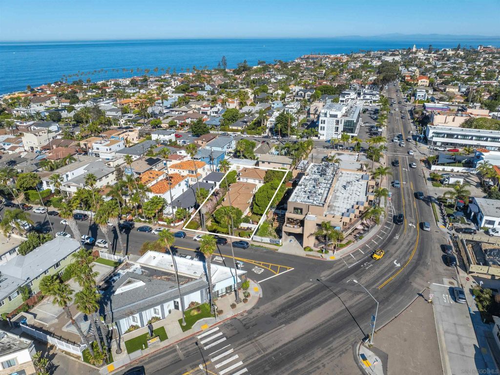 Photo of 444 Bonair Street, La Jolla, CA 92037 (MLS # 260006839)