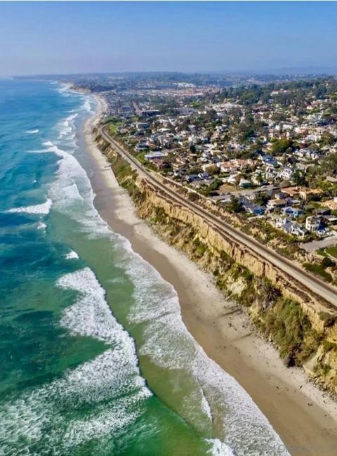 919-21 Stratford Ct Del Mar CA 92014