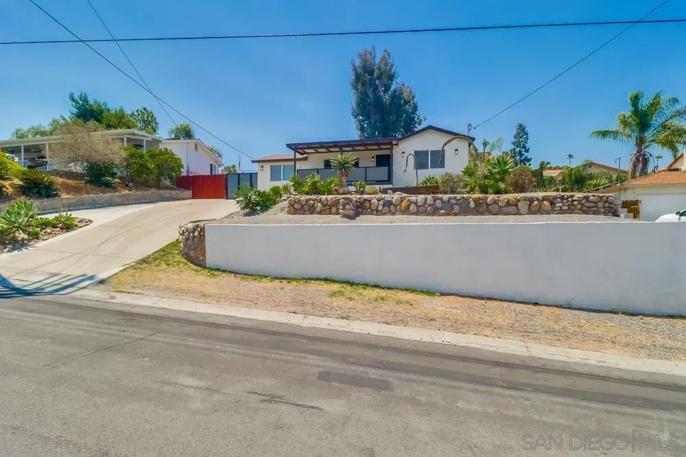 370 N Cuyamaca St